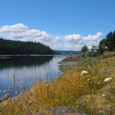 Gowlland Harbour Resort Heriot Bay Екстер'єр фото