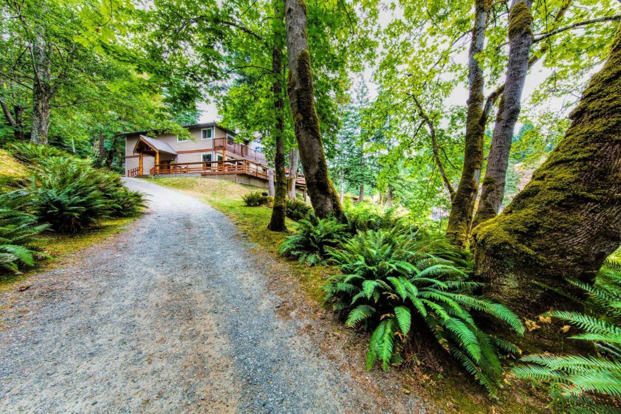 Gowlland Harbour Resort Heriot Bay Екстер'єр фото