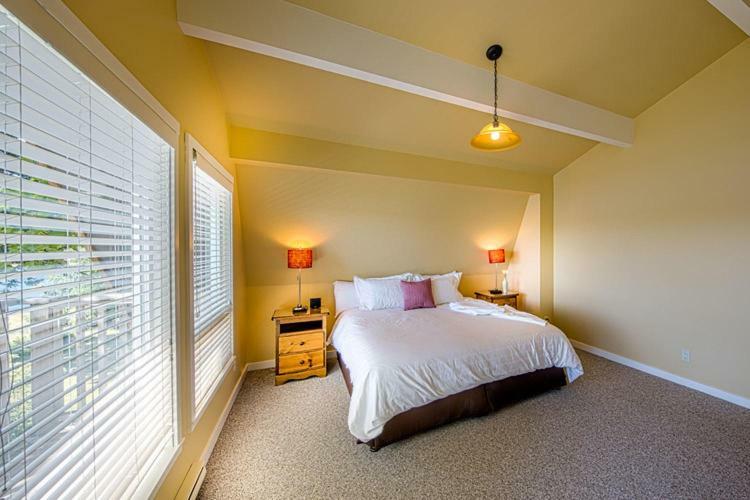 Gowlland Harbour Resort Heriot Bay Екстер'єр фото
