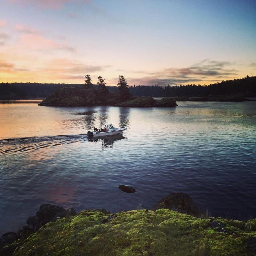 Gowlland Harbour Resort Heriot Bay Екстер'єр фото